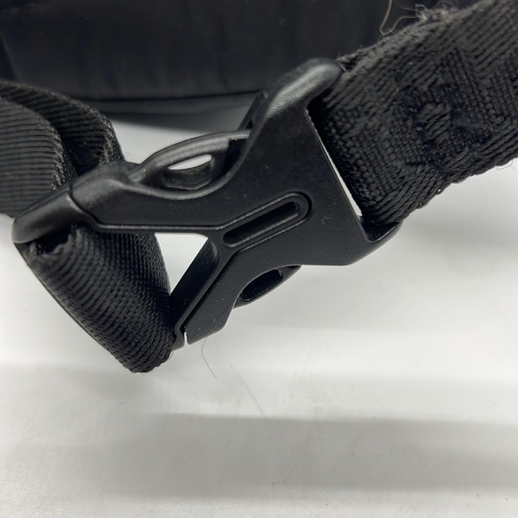 Adidas licensed belt pack. Never used. - Picture 4 of 8